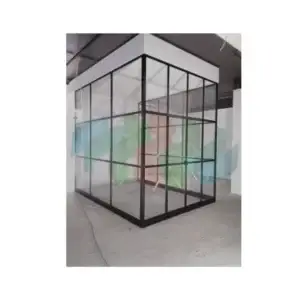 Stand De Vendas Industrial Com Estrutura Metálica E Vidro Laminado